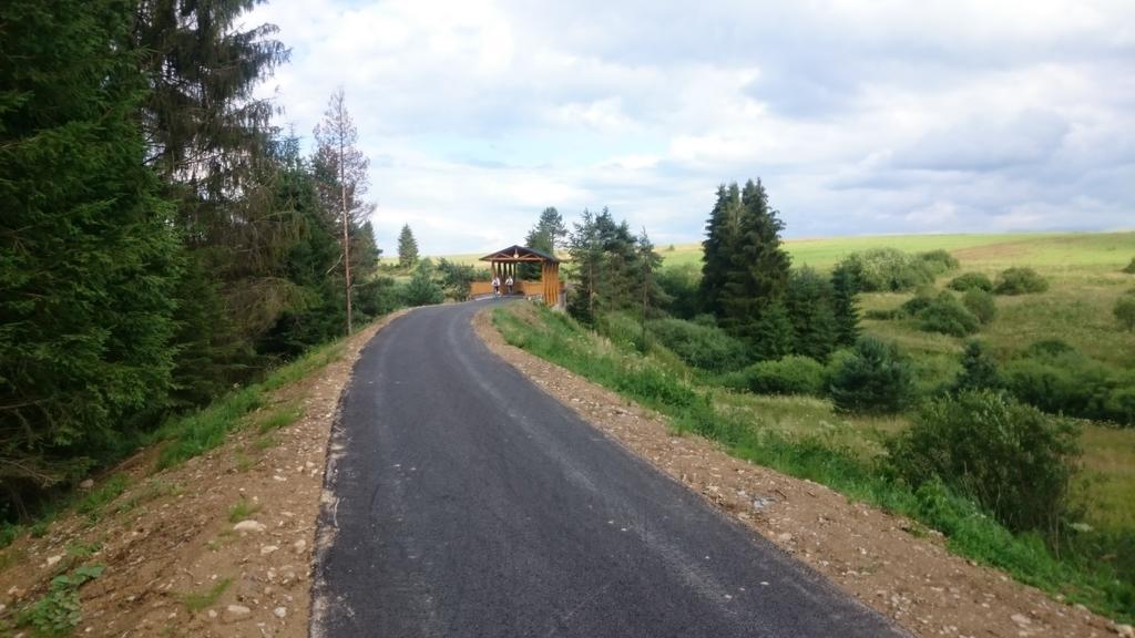 Alpsky Dom Vitanova Hotel Kültér fotó
