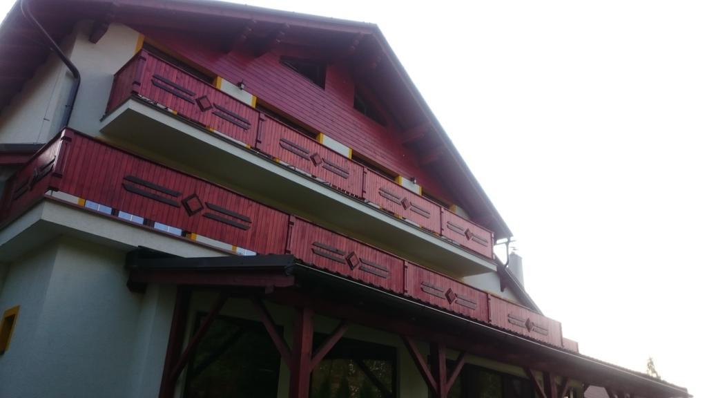 Alpsky Dom Vitanova Hotel Kültér fotó