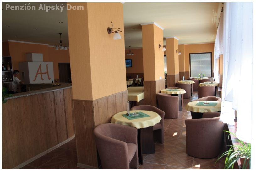 Alpsky Dom Vitanova Hotel Kültér fotó